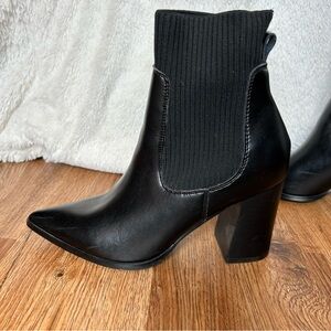 Steve Madden Hollis sock bootie leather boot 8M